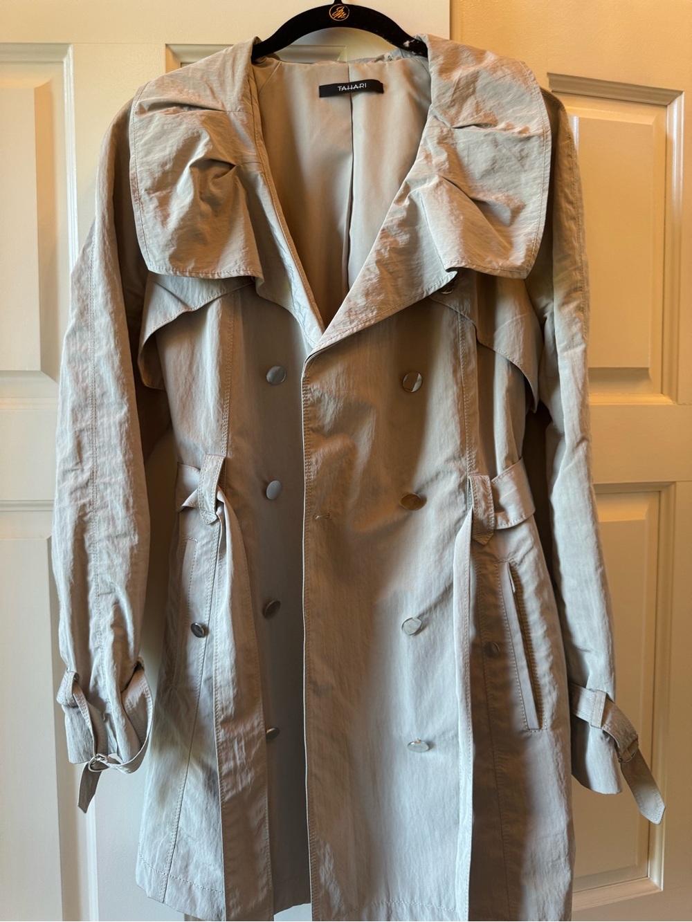 Tahari Light Gray Double-Breasted Trench Coat with Wide Collar